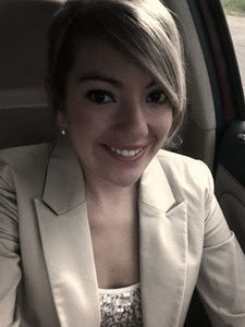 Meet your Posher, Holly